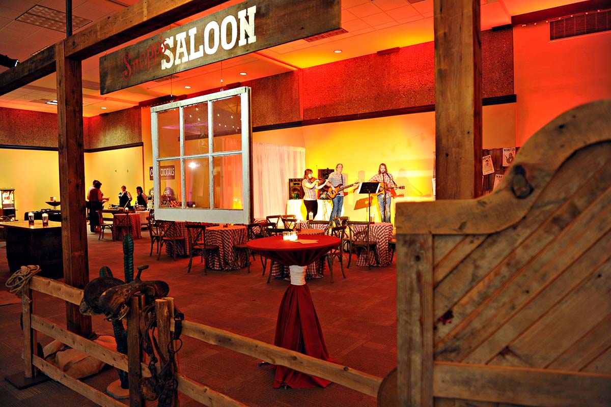 Western Theme Decor And Props For A Corporate Event
