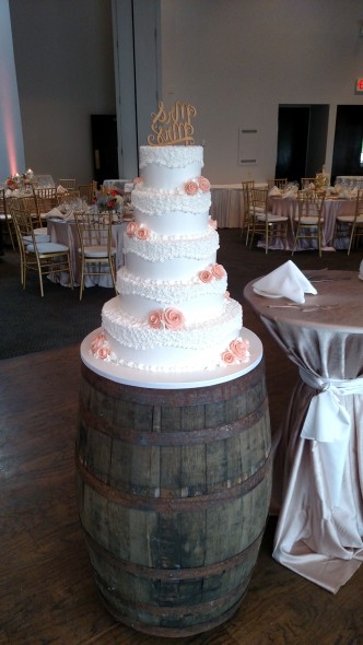 Cake Table Barrel For A Rustic Chic Wedding 332X590 1