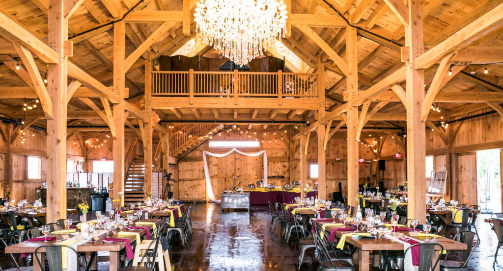 Chicago Rustic Chic Wedding Venues The Barn At Cottonwood