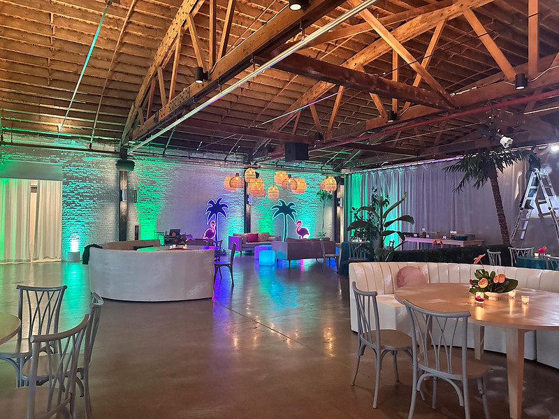 Unique Theme Wedding Tropical