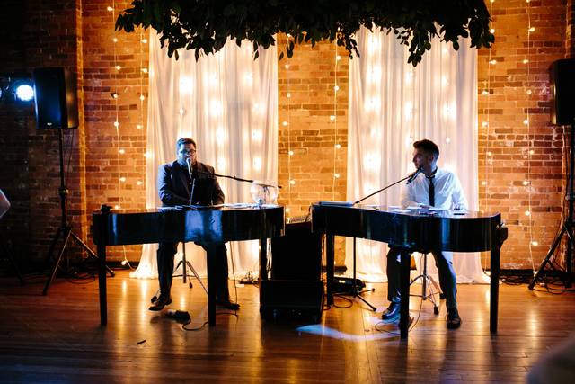 dueling pianos, a wedding entertainment in Chicago