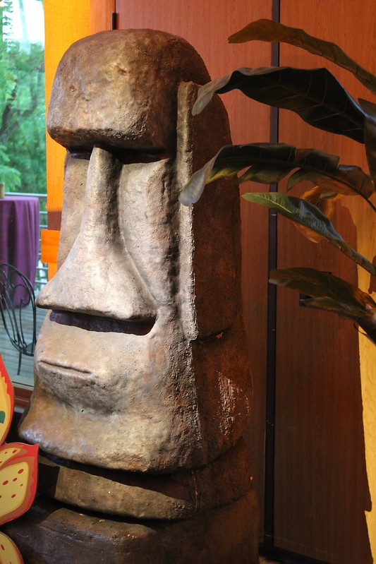 Chicago Luau Prop Rentals Monolith Statue