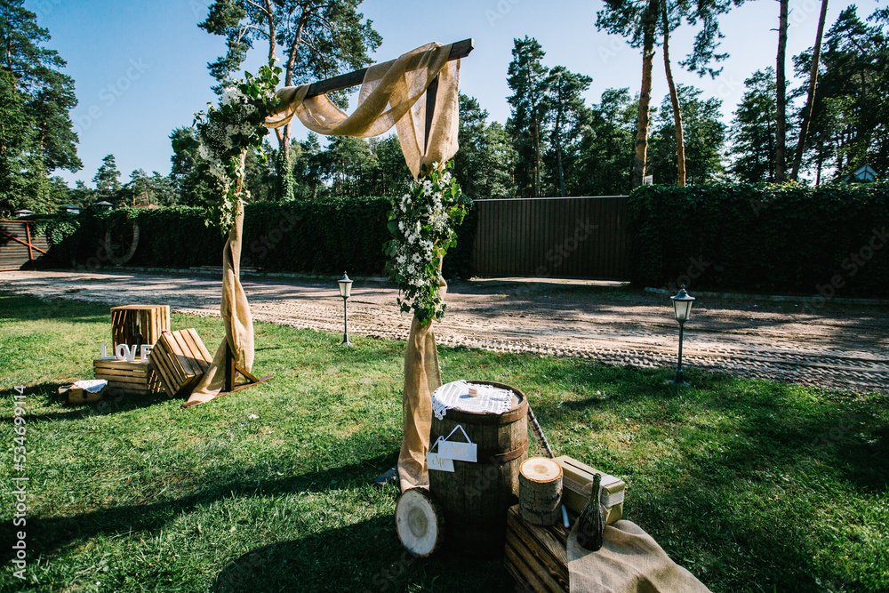 Whiskey Barrel For Wedding Structures