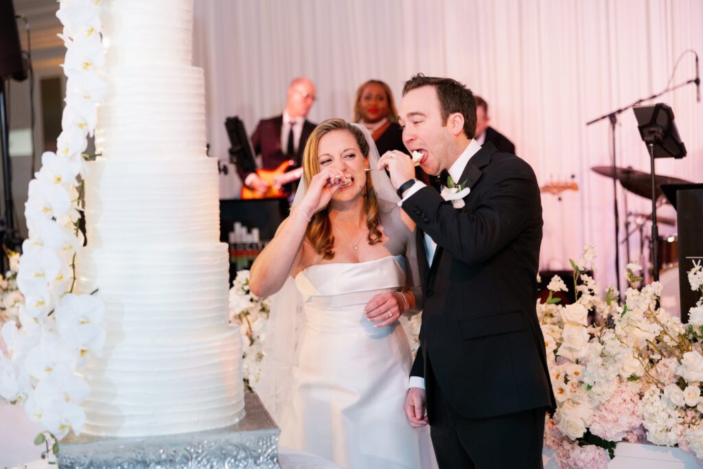 Four Seasons Hotel Wedding Cake Cutting