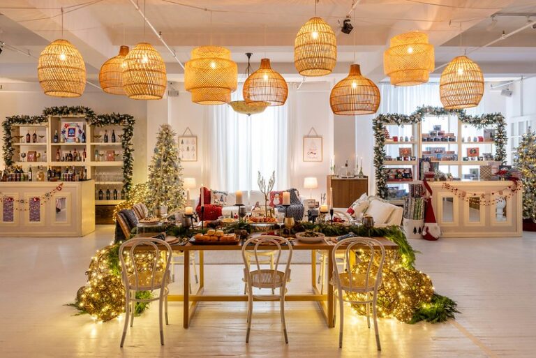 Christmas Lighting And Decors