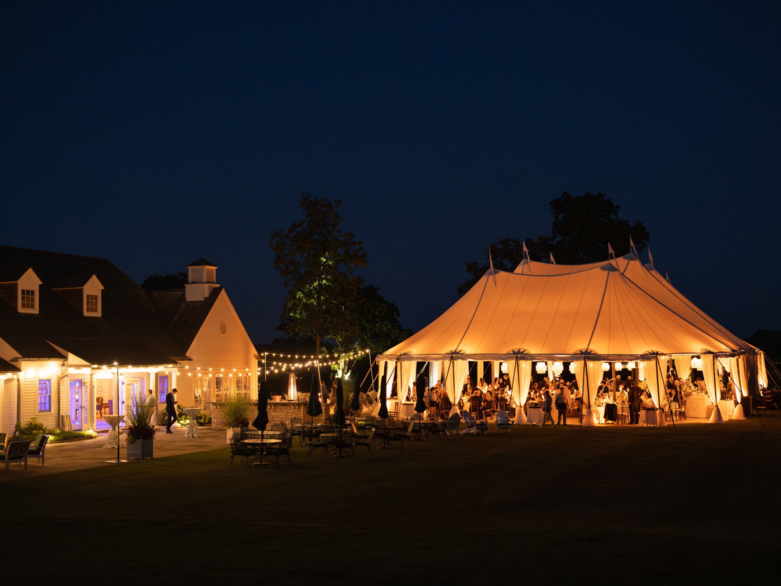 Romantic Tent Wedding Decor