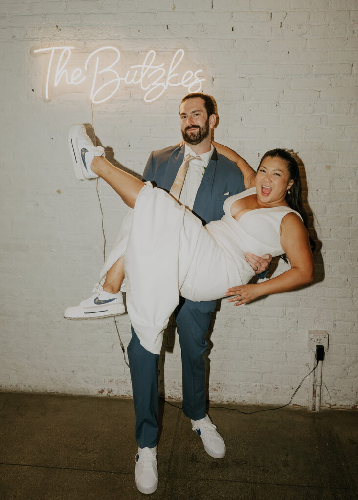 Jackie And Will'S Walden Chicago Wedding